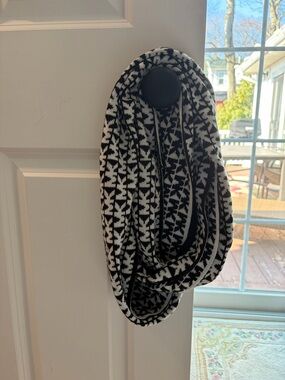 Michael Kors Black and White Knit Infinity Scarf